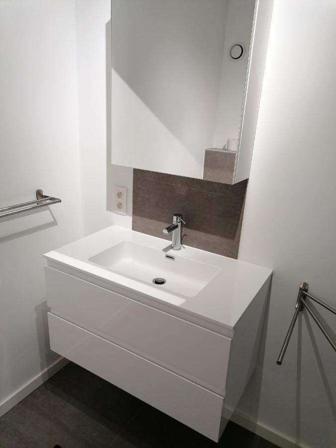 Appartement Dicht Bij Zee Oostende Bagian luar foto